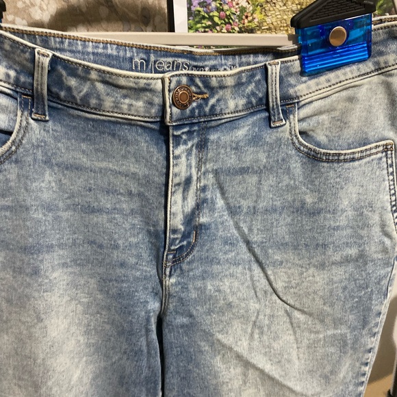 Maurice’s XL stretchy jeans. - Picture 3 of 5